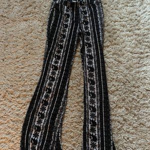 Shosho Patterned Soft Flarepants